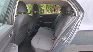 Volkswagen Golf 2021 2.0 TDI DSG-thumb-10