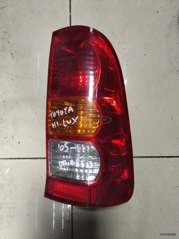 Φανάρι πίσω δεξί ΤOYOTA HILUX '05