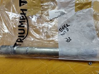 ΑΞΟΝΑΣ ΤΡΟΧΟΥ TRIUMPH TIGER 1050-thumb-1