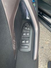 Peugeot 2008 2015-thumb-3