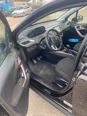 Peugeot 2008 2015-thumb-4