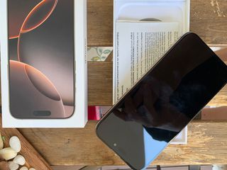 IPHONE 16 PRO MAX-thumb-2