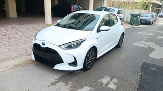 Toyota Yaris 2021 Active Plus FULL Extra!!!