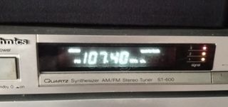 Ραδιοφωνο ιαπωνιας ψηφιακο Technics ST-600, ασημι προσοψη αλουμινιου, αριστη κατασταση