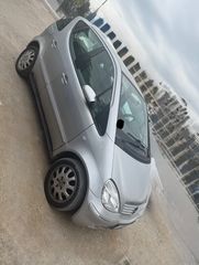 Mercedes-Benz-thumb-1