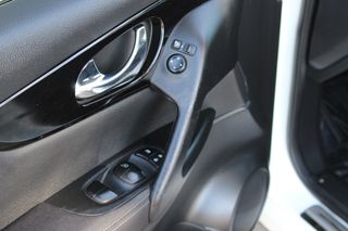 Nissan Qashqai 2016 automatic 1.6 dci-thumb-16