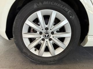 Mercedes-Benz A 160 2018-thumb-8