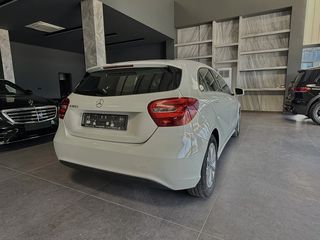 Mercedes-Benz A 160 2018-thumb-5