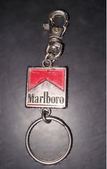 Vintage μπρελόκ Marlboro – Συλλεκτικό, αυθεντικό & retro!