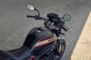 Honda CB 1000 2026 CB1000F MY26-thumb-10