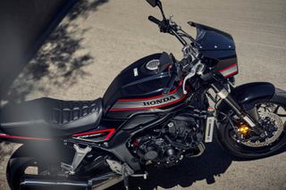 Honda CB 1000 2026 CB1000F MY26-thumb-26
