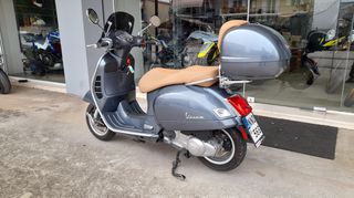 Vespa GTS 300 2017-thumb-4