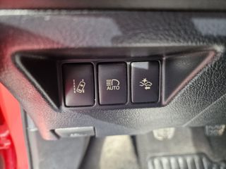Toyota Yaris 2018 1.0 (69H) VVTI-thumb-9