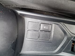 Toyota Yaris 2018 1.0 (69H) VVTI-thumb-16