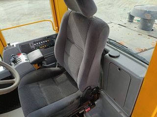 Φορτωτής Με Λάστιχα Volvo 2002 L120E-thumb-12