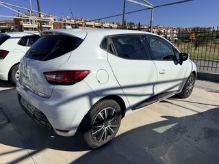 Renault Clio 2019 FULL EXTRA!!!-thumb-3