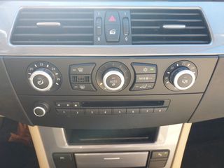 Bmw 520 2009 i-thumb-18
