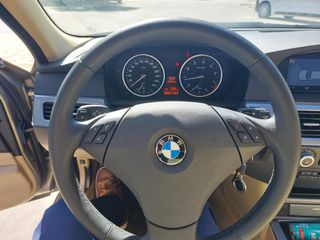 Bmw 520 2009 i-thumb-23