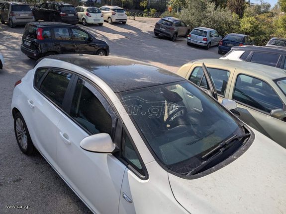 Opel Astra 2011 ASTRA J