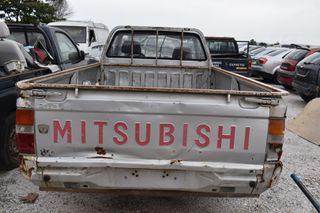 Mitsubishi L200 1990-thumb-2