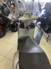Piaggio Vespa GTS 250 2005 GTS-thumb-1