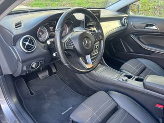 Mercedes-Benz GLA 180 2015 URBAN-thumb-7