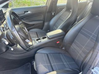 Mercedes-Benz GLA 180 2015 URBAN-thumb-8