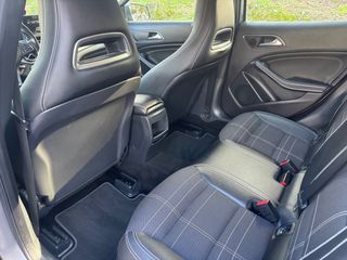 Mercedes-Benz GLA 180 2015 URBAN-thumb-11