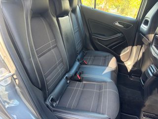 Mercedes-Benz GLA 180 2015 URBAN-thumb-14