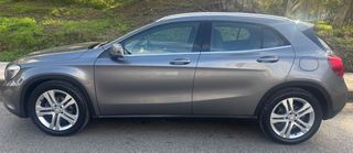 Mercedes-Benz GLA 180 2015 URBAN-thumb-6