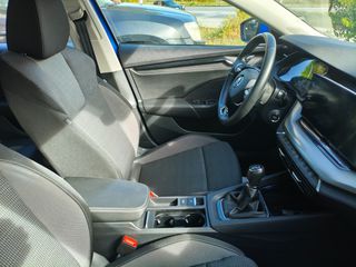 Skoda Octavia 2023 SELECTION-thumb-5
