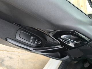 Peugeot 208 2020 1.5 DIESEL-thumb-31