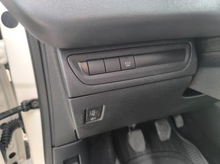 Peugeot 208 2020 1.5 DIESEL-thumb-33