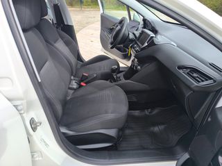 Peugeot 208 2020 1.5 DIESEL-thumb-43