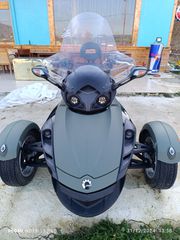 CAN-AM Spyder RT 2012-thumb-3