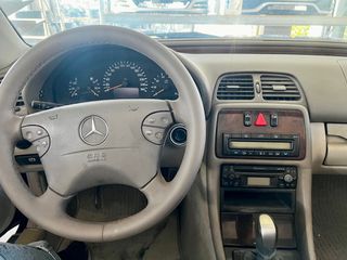 Mercedes-Benz CLK 200 2000-thumb-6