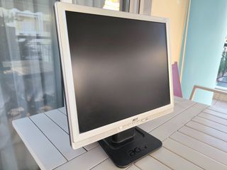 ACER 17". ΕΝΣΩΜΑΤΩΜΕΝΑ ΗΧΕΙΑ
