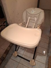 Τραπεζάκι Φαγητού