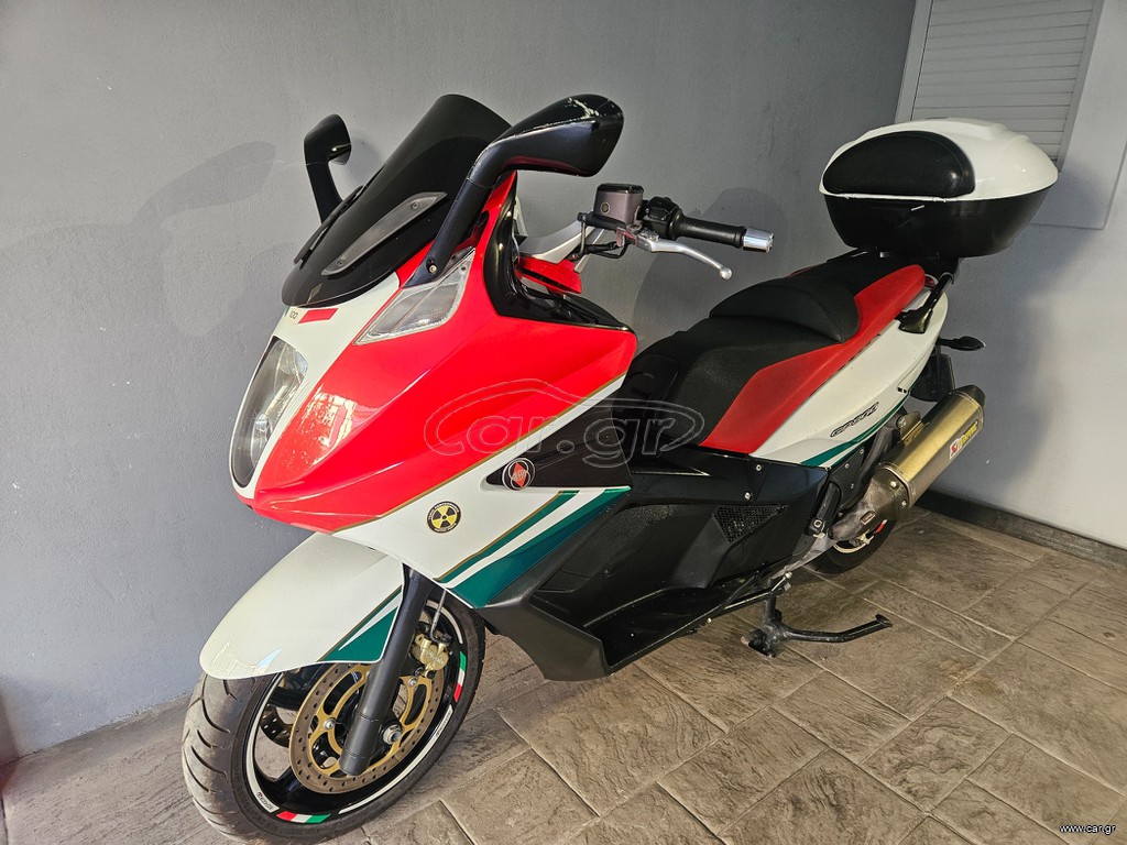 Gilera GP 800 2011 Italia edition