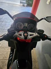 Gilera GP 800 2011 Italia edition-thumb-3