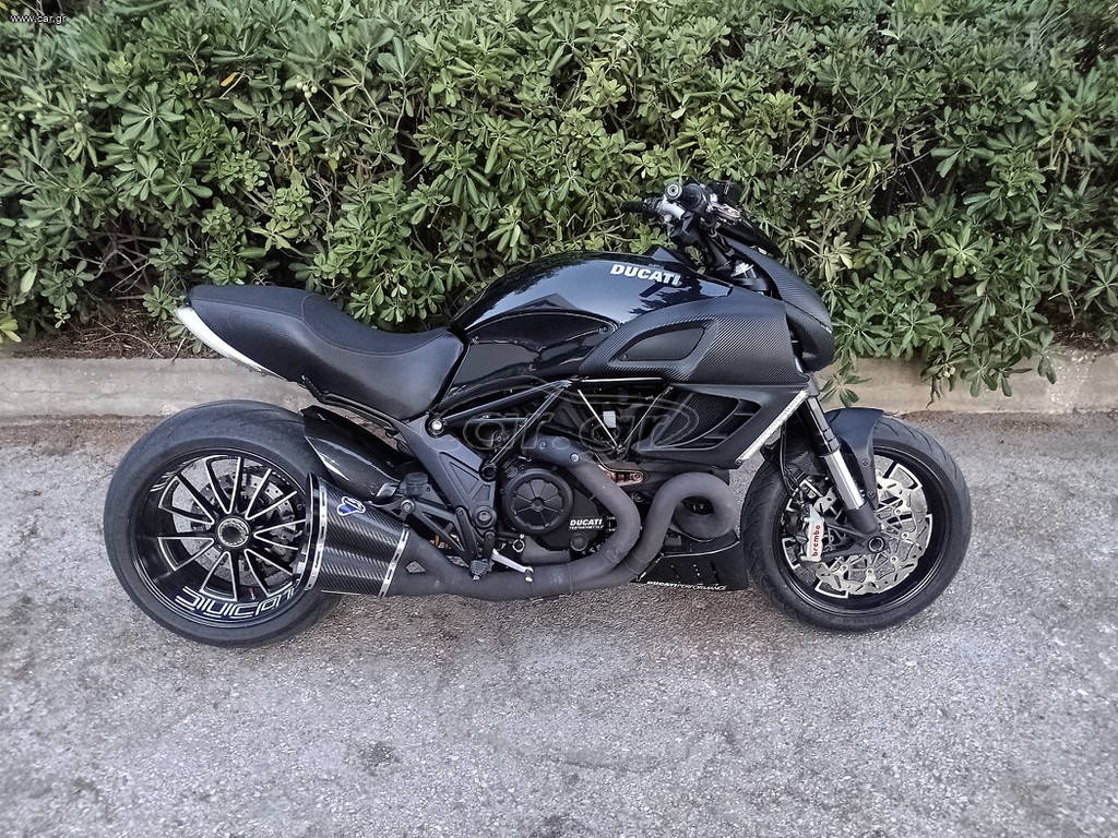 Ducati Diavel 2013