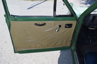 Nissan Datsun 1975-thumb-11