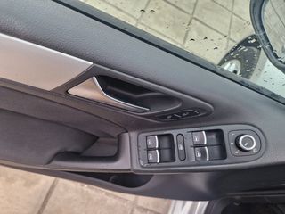 Volkswagen Golf 2010 1.4 TSI 160PS-thumb-10