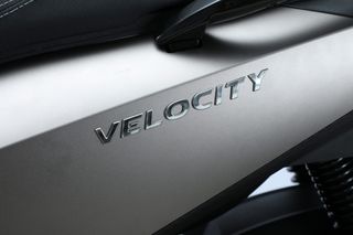 Letbe 2025 VELOCITY 125 ABS ΔΩΡΟ ΒΑΛΙΤΣΑ SHAD SH33-thumb-18