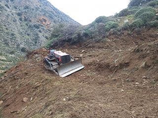 Tracked Tractors 2022 ITMA 700L