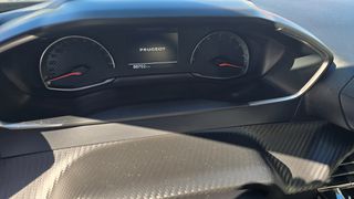 Peugeot 2008 2021 1.2 PURETECH 130 Ps-thumb-8