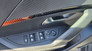 Peugeot 2008 2021 1.2 PURETECH 130 Ps-thumb-9