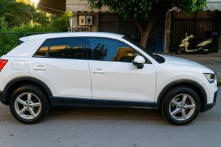 Audi Q2 2021 30 TDI S TRONIC BUSINESS-thumb-3