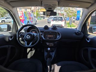 Smart ForTwo 2016-thumb-8