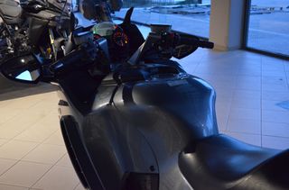 Kawasaki GTR 1400 2009-thumb-7